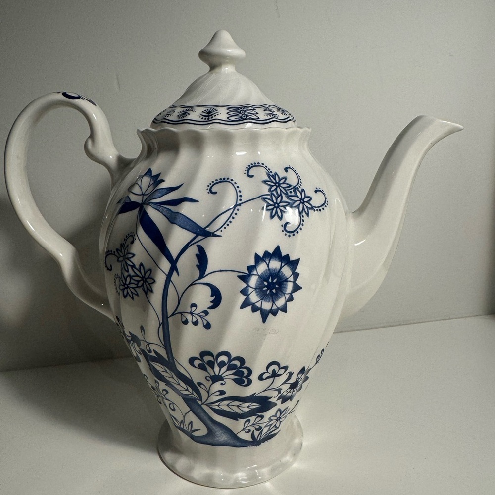Vintage Johnson Bros Blue Nordic Coffee or Tea pot & Milk/Cream Saucer